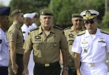 Chefe do Exército previa ditadura de 30 anos, delata Mauro Cid