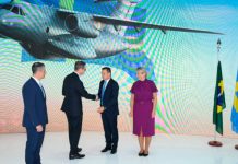 Suécia adquire quatro aeronaves C-390 Millennium da Embraer