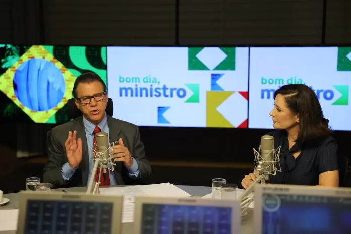 Ministro Luiz Marinho no Bom Dia, Ministro Brasília (DF) 30/04/2025 - Ministro do Trabalho, Luiz Marinho, participa do programa Bom Dia, Ministro, apresentado por Karine Melo