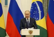 Lula e Putin podem discutir formas de pagamentos entre países (Moscou - Rússia, 16/02/2022) Presidente da República, Jair Bolsonaro acompanhado do Presidente da Federação Russa, Vladmir Putin durante declaração à Imprensa. BRICS