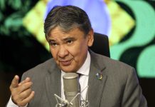 Bolsa Família impulsiona a economia e o PIB, diz Wellington Dias Brasília (DF), 15/04/2025 - O ministro do Desenvolvimento e Assistência Social, Família e Combate à Fome, Wellington Dias, dá entrevista ao programa Bom Dia, Ministro.