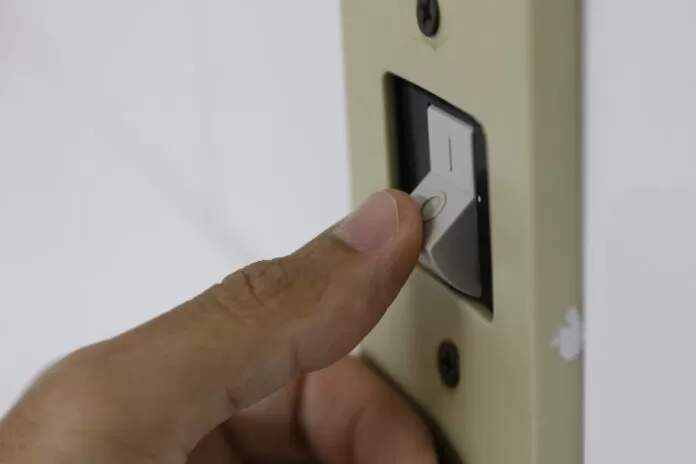 Rio de Janeiro - Consumo de energia elétrica, lâmpada e interruptor de luz. eletricidade