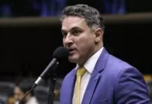 Oposição da Câmara quer audiência para discutir redes sociais nesta quinta (29) Líder da oposição, deputado Zucco.