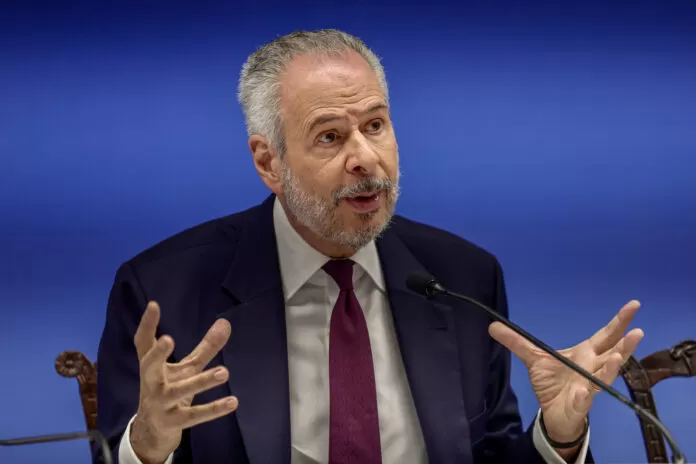 Brasília, (DF) 10/03/2025 - A secretária Nacional de Mudança do Clima do Ministério do Meio Ambiente e Mudança do Clima e Diretora-Executiva (CEO) da COP30, Ana Toni (Fora de quadro), e o secretário de Clima, Energia e Meio Ambiente do Ministério das Relações Exteriores e Presidente da COP30, Embaixador, André Corrêa do Lago (Fora de quadro), durante coletiva sobre o lançamento da Carta da Presidência da COP30.