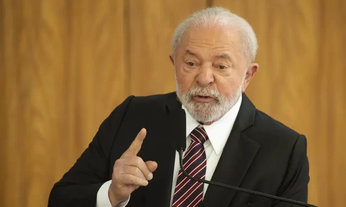Lula diz que Elon Musk tem que obedecer às ordens do STF. Foto: © Marcelo Camargo/Agência Brasil. Lula diz que Elon Musk tem que obedecer às ordens do STF.