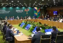 Parlamentares do BRICS criticam guerra tarifária dos EUA e defendem multilateralismo Brasília (DF) 02/06/2025 A ministra das Comunicações interina, Sônia Faustino, coordena reunião ministerial do Grupo de Trabalho do BRICS sobre Tecnologias da Informação e Comunicação (TICs).