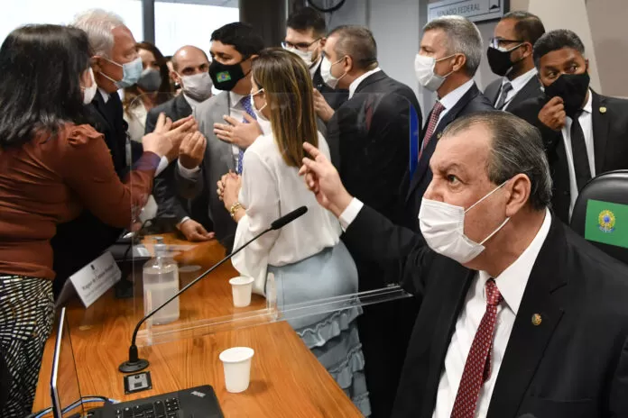 51499918102_3ffb1a9417_k Senador Omar Aziz (PSD-AM) preside CPMI da Covid-19, em 2021.