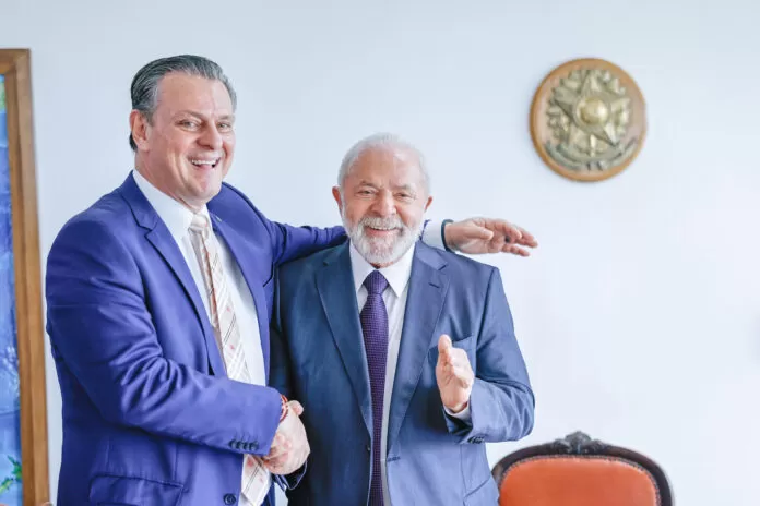 Brasilia (DF), 04.04.2023 - Presidente da República, Luiz Inácio Lula da Silva, durante reunião com Ministro da Agricultura e Pecuária, Carlos Fávaro, Secretário-Executivo do Ministério do Desenvolvimento, Indústria, Comércio e Serviços, Márcio Fernando Elias Rosa, e o Presidente da Agência Brasileira de Promoção de Exportações e Investimentos (ApexBrasil), Jorge Viana. Palácio do Planalto, Brasília - DF.