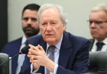 Governo prepara projeto para tipificar crime de ecocídio Brasília (DF), 29/04/2025 - A Comissão de Segurança e Combate ao Crime Organizado da Câmara realiza audiência para ouvir o ministro da Justiça e Segurança Pública, Ricardo Lewandowski. .