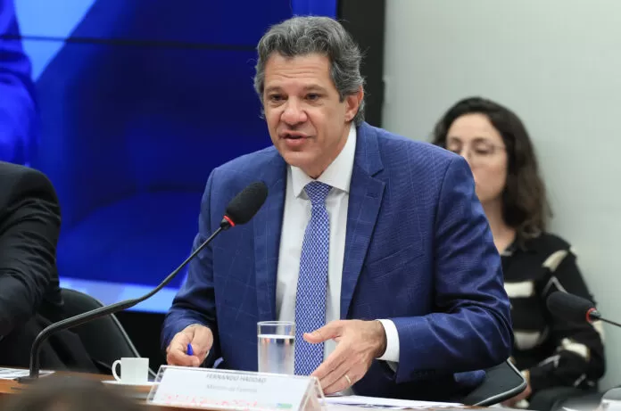 Brasília (DF), 11/06/2025 - O ministro da Fazenda, Fernando Haddad, durante audiência pública conjunta, promovida pelas comissões de Finanças e Tributação e de Fiscalização Financeira e Controle da Câmara dos Deputados. Foto: Lula Marques/Agê Brasília (DF), 11/06/2025 - O ministro da Fazenda, Fernando Haddad, durante audiência pública conjunta, promovida pelas comissões de Finanças e Tributação e de Fiscalização Financeira e Controle da Câmara dos Deputados.