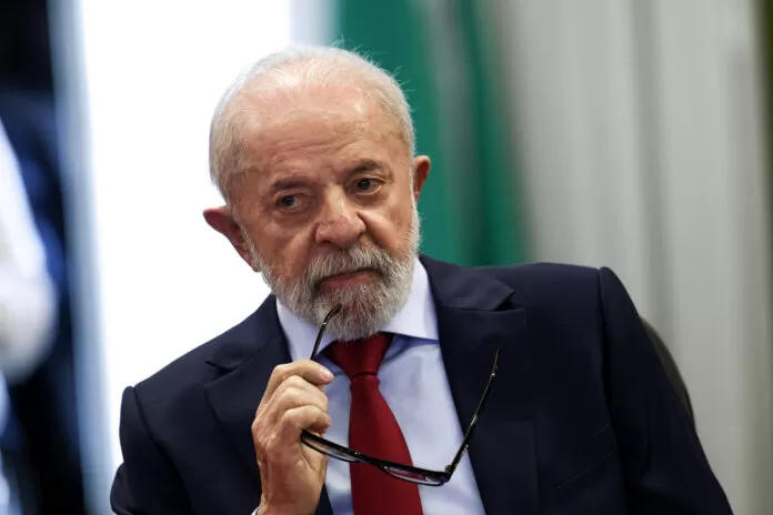 Brasília (DF), 25/06/2025 - O presidente Luiz Inácio Lula da Silva e o ministro de Minas e Energia, Alexandre Silveira, participam da 2ª reunião extraordinária do Conselho Nacional de Política Energética (CNPE), no Ministério de Minas e Energia (MME).