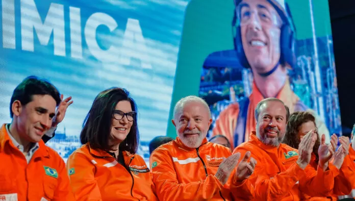 Presidente da República, Luiz Inácio Lula da Silva, durante Cerimônia de Anúncio de Investimentos da Petrobras em Refino e Petroquímica no Rio de Janeiro. Refinaria Duque de Caxias (REDUC), Duque de Caxias - RJ   