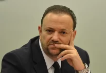 Novo presidente do PT defende unificação do partido e reeleição de Lula Edinho Silva, presidente do PT, ex-prefeito de Araraquara