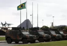 Ministério da Defesa cria comissão para tratar de remuneração dos militares Rio de Janeiro (RJ), 03/07/2025 – Veículos militares das Forças Armadas reforçam a segurança no entorno do Museu de Arte Moderna (MAM), onde acontece a Cúpula do Brics.