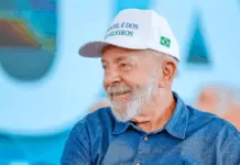 Lula regulamenta Lei da Reciprocidade e cria comitê para reagir a tarifaço Lula, boné, O Brasil é dos Brasileiros
