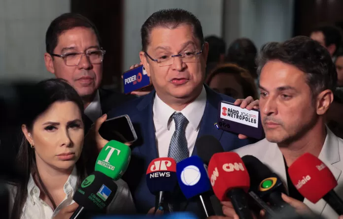 Líder da oposição na Câmara, Sóstenes Cavalcante.