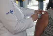 Anvisa autoriza testes em humanos da vacina do Butantan contra gripe aviária São Paulo (SP), 09/06/2025 - Secretaria Municipal da Saúde (SMS), inicia ações de intensificação da vacinação contra a influenza. Posto de vacinação no Terminal Parque Dom Pedro II , no centro de São Paulo.