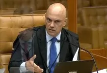 Moraes dá 48h para Bolsonaro explicar pedido de asilo encontrado pela PF Sessão plenária do STF. 04/11/2021 Ministro Alexandre de Moraes durante sessão plenária do STF. Print