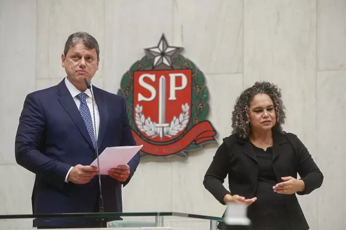 Sessão solene de posse do novo governador do estado de São Paulo Tarcísio de Freitas Sessão solene de posse do novo governador do estado de São Paulo Tarcísio de Freitas Local: Assembleia Legislativa de São Paulo Data: 01/01/23