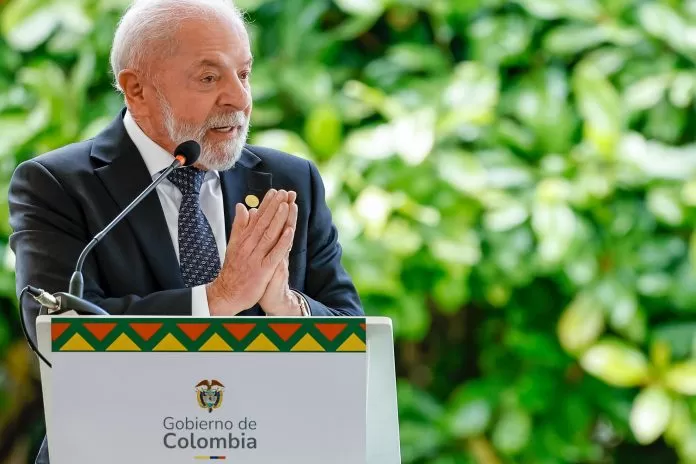 Presidente da República, Luiz Inácio Lula da Silva, durante encontro dos Presidentes dos Estados Partes do Tratado de Cooperação Amazônica com a Sociedade Civil e Comunidades Indígenas. Plaza de Armas – Bogotá (Colômbia)