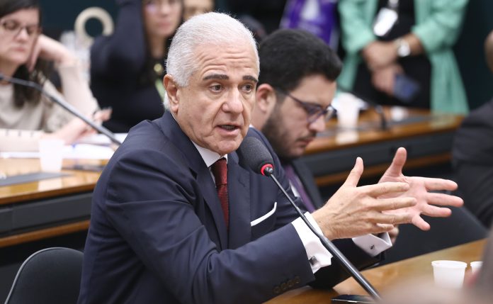 Audiência Pública - Atuação da ENEL no Estado do Rio de Janeiro e prorrogação da concessão. Dep. Julio Lopes (PP - RJ) agências reguladoras, fundo privado