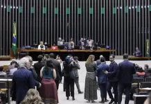 Câmara acelera votações sobre IR, INSS e proteção digital infantil Câmara dos Deputados