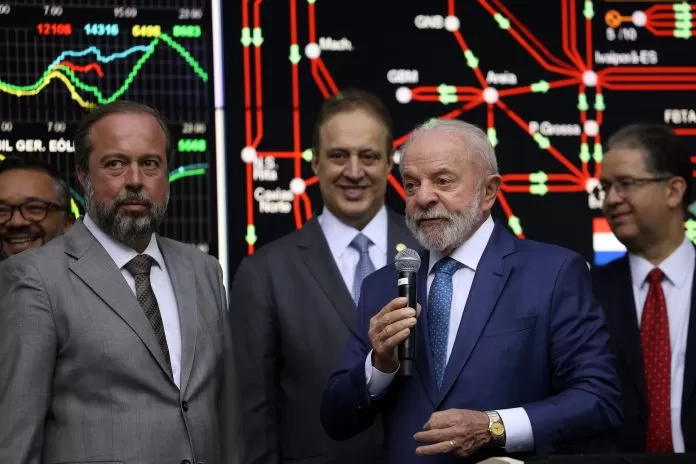 Brasília (DF), 10/09/2025 - O presidente da república, Luiz Inácio Lula da Silva, acompanha os testes de energização da linha de transmissão Manaus-Boa vista, que vai conectar Roraima ao Sistema Interligado Nacional (SIN).