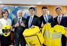Em reunião com Lula, 99 anuncia investimento de R$ 2 bilhões e expansão para 35 cidades até 2026 15.09.2025 – Encontro com o fundador e CEO da Didi 99, Will Wei Cheng Presidente da República, Luiz Inácio Lula da Silva, durante encontro com o fundador e CEO da Didi 99, Will Wei Cheng. Palácio do Planalto, Brasília – DF
