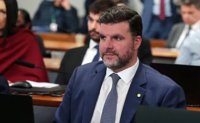 03/09/2025 - Comissão Mista Medida Provisória MP 1303/25 Audiência Pública – Tributação de aplicações financeiras e ativos virtuais. Dep. Pedro Lupion (PP - PR) 03/09/2025 - Comissão Mista Medida Provisória MP 1303/25 Audiência Pública – Tributação de aplicações financeiras e ativos virtuais. Dep. Pedro Lupion (PP - PR)