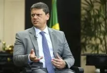 Análise: Tarcísio ganha terreno no espectro da direita