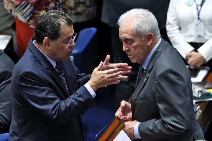 Brasília (DF), 12/12/2024 - O senador Eduardo Braga durante sessão do Senado Federal deliberativa extraordinária.