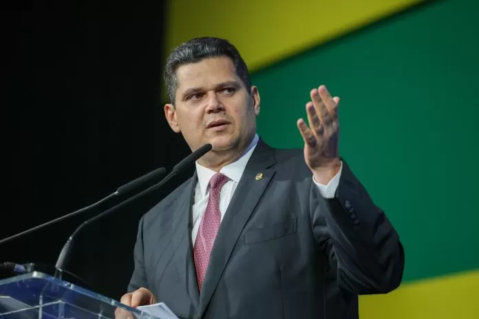 Brasília (DF) 20/05/2025 O presidente do Senado, Davi Alcolumbre, participa da abertura 26ª Marcha a Brasília em Defesa dos Municípios.