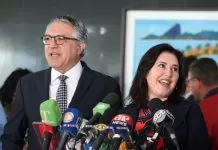 Simone Tebet lidera missão oficial à China em busca de integração com o Pacífico 06/05/2024 – Ministro das Relações Institucionais, Alexandre Padilha, a Ministra do Planejamento e Orçamento, Simone Tebet, o Advogado-Geral da União Jorge Messias, durante entrevista coletiva. China