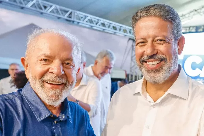 São José da Tapera (AL), 09.05.2024 - Presidente da República, Luiz Inácio Lula da Silva, durante a Cerimônia de Assinatura da Ordem de Serviço do Trecho V do Canal do Sertão Alagoano. - Arthur Lira.