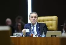 Luís Roberto Barroso anuncia aposentadoria do STF Sessão plenária do STF - 09/10/2025 Sessão plenária do STF. Luís Roberto Barroso