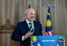 Lula: queremos negociar fim do tarifaço e de sanções contra ministros Kuala Lampur, 27/10/2025 - Presidente da República, Luiz Inácio Lula da Silva, durante encontro com a imprensa.