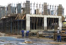 Juros altos mantêm setor da construção em alerta há um ano, aponta CNI e CBIC construção civil, obra