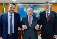 Guilherme Boulos é nomeado ministro da Secretaria-Geral da Presidência Brasília (DF), 20/10/2025 - O presidente Luiz Inácio Lula da Silva se reuniu com o deputado federal Guilherme Boulos e o convidou para ocupar o cargo de ministro-chefe da Secretaria-Geral da Presidência da República. Boulos irá substituir o ministro Márcio Macêdo na função.