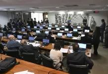 Após audiência pública, projeto que limita dívida consolidada da União deve ter alterações, mas pode avançar Comissão de Assuntos Econômicos do Senado Federal — Rádio Senado, dívida pública