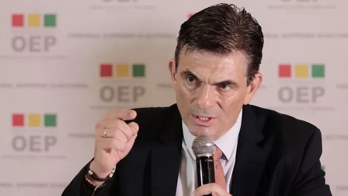 Rodrigo Paz, Bolívia