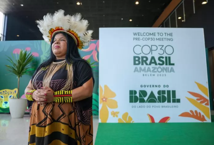 Brasília (DF) 13/10/2025 - A ministra dos Povos Indígenas, Sônia Guajajara, participam da abertura da Pré-COP30. Brasília (DF) 13/10/2025 - A ministra dos Povos Indígenas, Sônia Guajajara, participam da abertura da Pré-COP30.