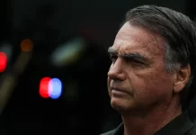 Defesa de Bolsonaro não recorre e Moraes pode determinar início imediato da prisão