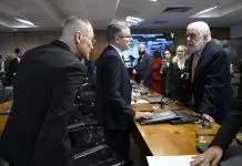 Governo consegue presidência da CPI do Crime Organizado CPI do Crime Organizado (CPICRIME) realiza reunião de instalação. O objetivo é eleger presidente, vice-presidente e relator. A finalidade da comissão é apurar a atuação, expansão e o funcionamento de organizações criminosas no território brasileiro, em especial de facções e milícias, de modo a permitir a identificação de soluções adequadas para o seu combate, especialmente por meio do aperfeiçoamento da legislação atualmente em vigor. Bancada: senador Fabiano Contarato (PT-ES); senador Alessandro Vieira (MDB-SE); senador Jaques Wagner (PT-BA).