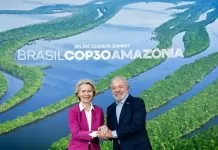 Lula e presidenta da Comissão Europeia reforçam disposição em assinar Acordo Mercosul-UE em dezembro Presidente da República, Luiz Inácio Lula da Silva, com a Presidente da Comissão Europeia, Ursula von der Leyen, durante a recepção oficial dos Chefes de Delegação da Cúpula do Clima (COP30). Parque da Cidade – Belém (PA) mercosul, união europeia, ue