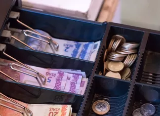 Análise: Entes da Federação avançam em receita, mas enfrentam desequilíbrios estruturais moeda, dinheiro, real, economia, orçamento, receita