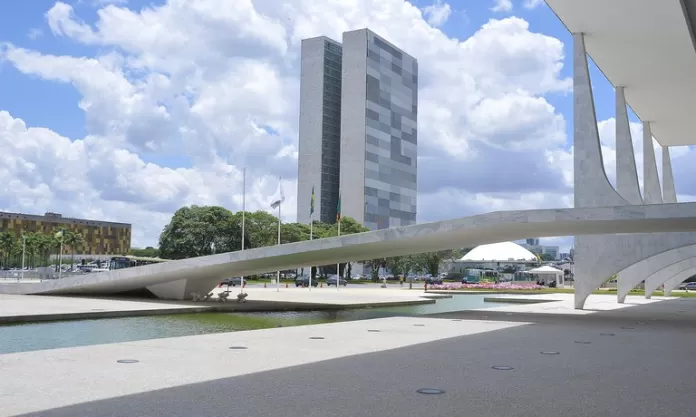 Congresso Nacional, Palácio do Planalto, Legislativo, Executivo, Praça dos Três Poderes
